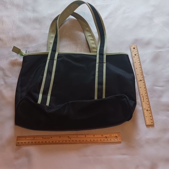 American Tourister Tote - Picture 3 of 5